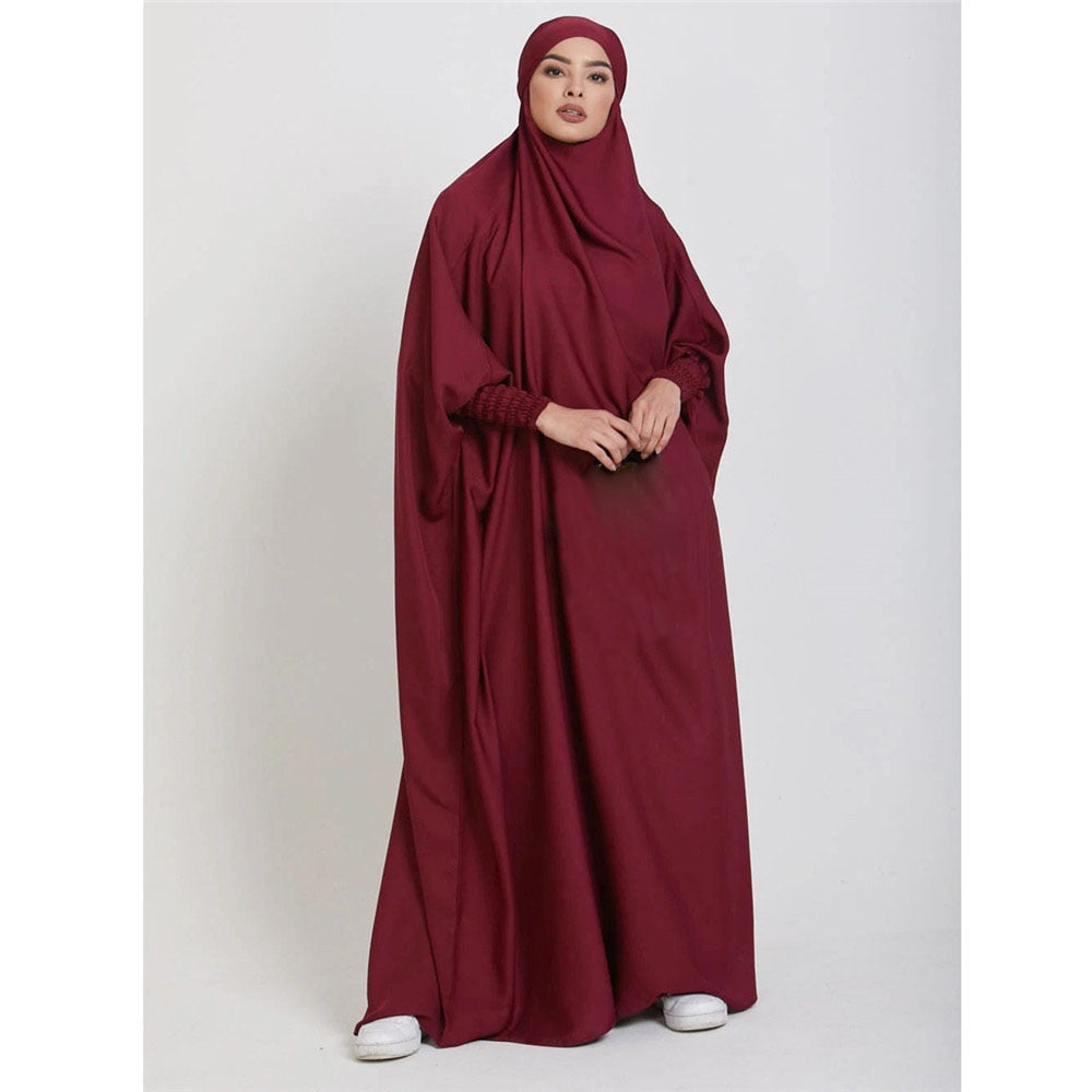 Abaya Hiver Voile Integré Rouge